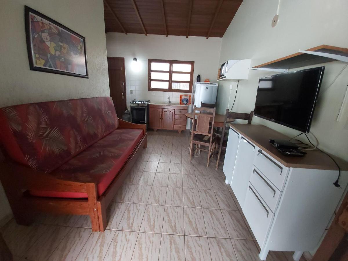 Maranduba - Chalé - 1 Dorm - 5 Pess - 3 Quadras Do Mar - Piscina Coletiva - WIFI Ubatuba Esterno foto