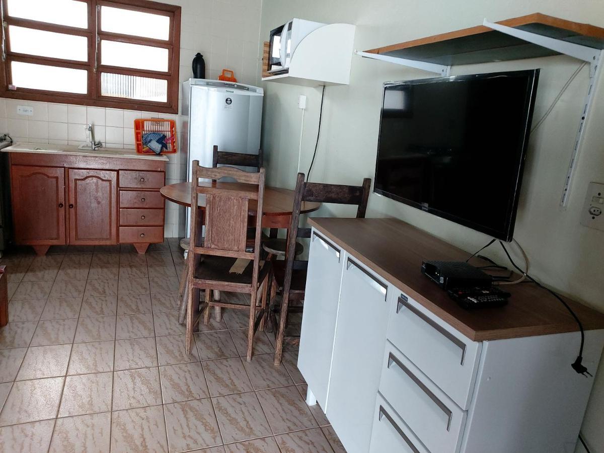 Maranduba - Chalé - 1 Dorm - 5 Pess - 3 Quadras Do Mar - Piscina Coletiva - WIFI Ubatuba Esterno foto